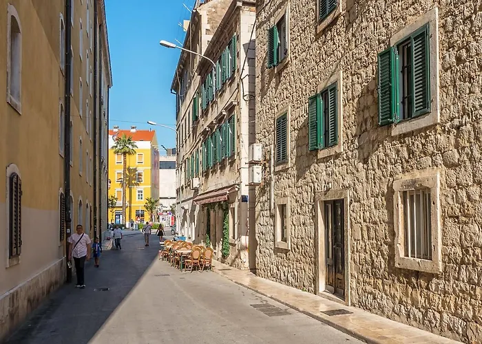Queen Teuta In The Heart Of Historical Heritage Appartement
