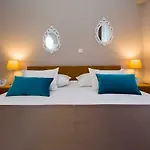 Apartman Queen Teuta In The Heart Of Historical Heritage
