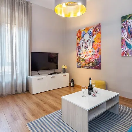 Διαμέρισμα Queen Teuta In The Heart Of Historical Heritage *