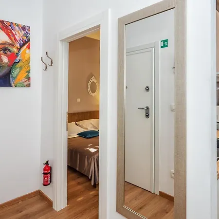Appartement Queen Teuta In The Heart Of Historical Heritage