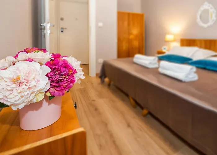 Queen Teuta In The Heart Of Historical Heritage 스플리트